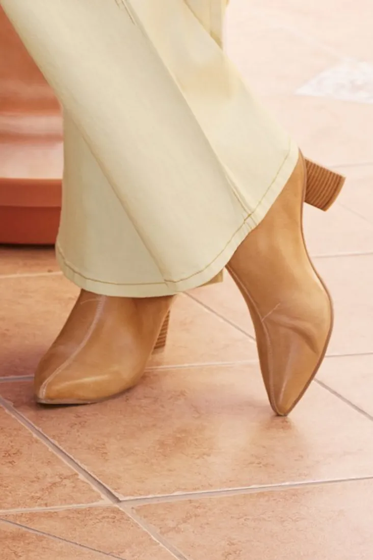 antelope_hope_bootie_2.webp Hot Soft Surroundings Antelope Hope Bootie Taupe
