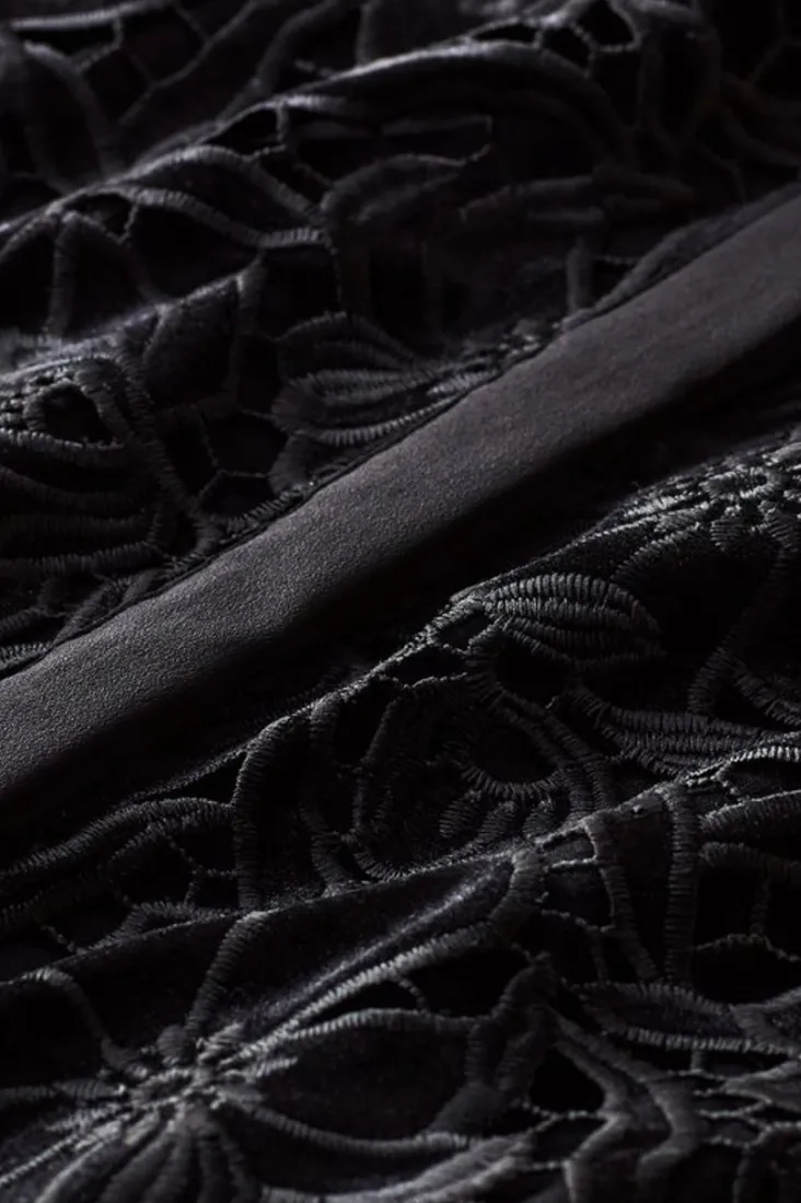 candace_velvet_lace_tunic_7.webp Clearance Soft Surroundings Candace Velvet Lace Tunic Black
