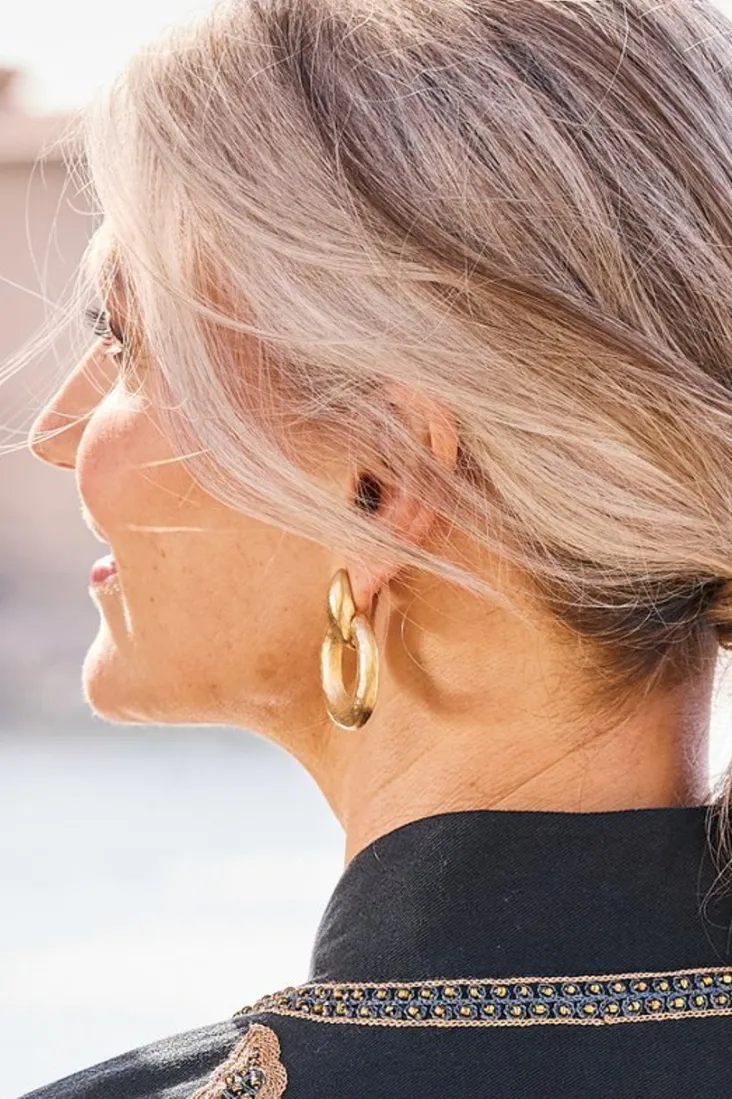 cara_hammered_hoop_earrings_2.webp Clearance Soft Surroundings Cara Hammered Hoop Earrings Gold