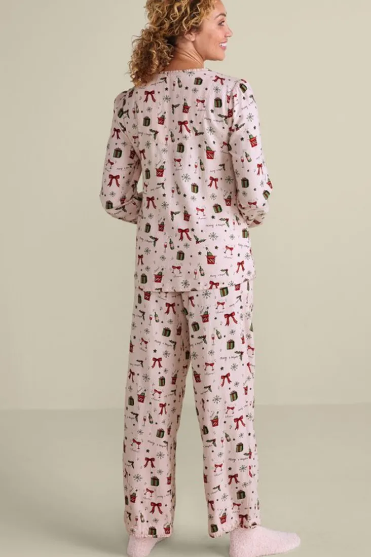 festive_finley_sleep_set_8.webp Outlet Soft Surroundings Festive Finley Sleep Set