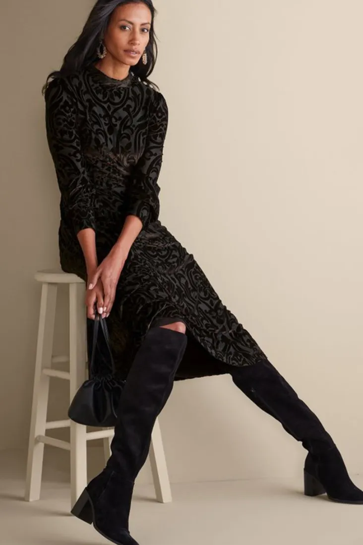 hadley_velvet_dress_8.webp New Soft Surroundings Hadley Velvet Dress BlackAbstract