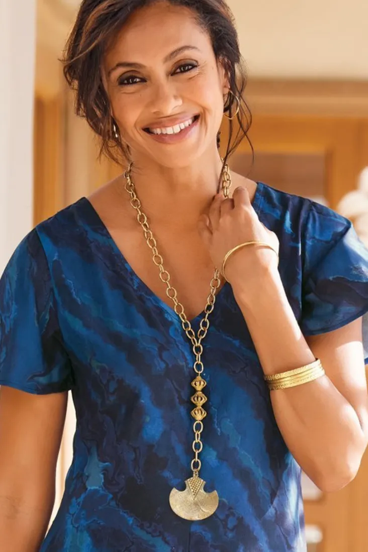 pacha_pendant_necklace_1.webp Clearance Soft Surroundings Pacha Pendant Necklace Gold
