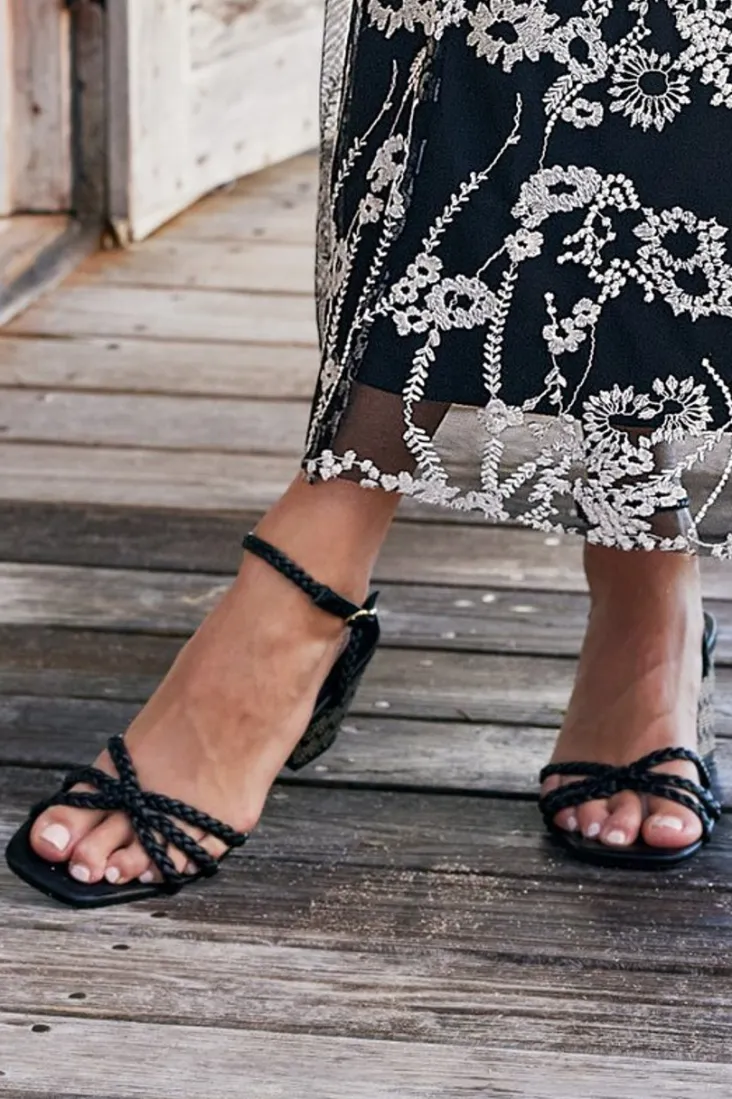 seychelles_cater_to_you_sandal_2.webp Store Soft Surroundings Seychelles Cater To You Sandal Black