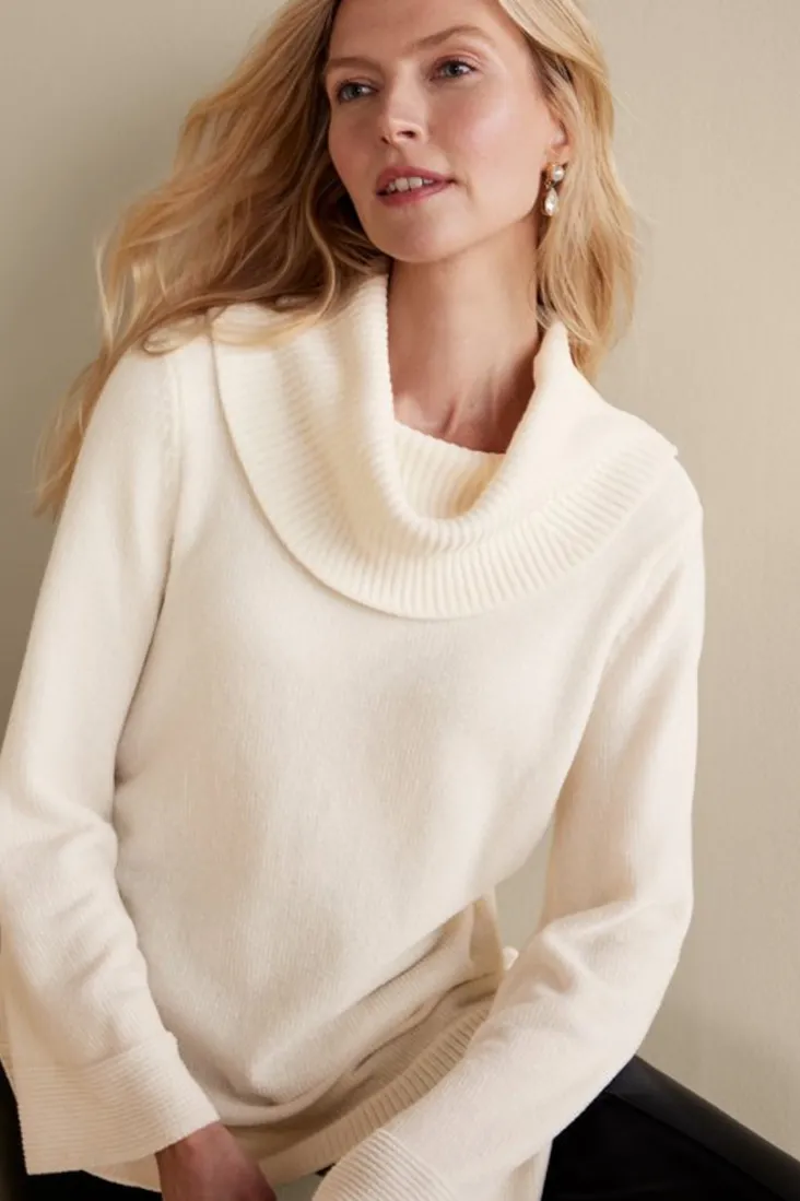 soft_winds_chenille_tunic_sweater_9.webp Clearance Soft Surroundings Soft Winds Chenille Tunic Sweater